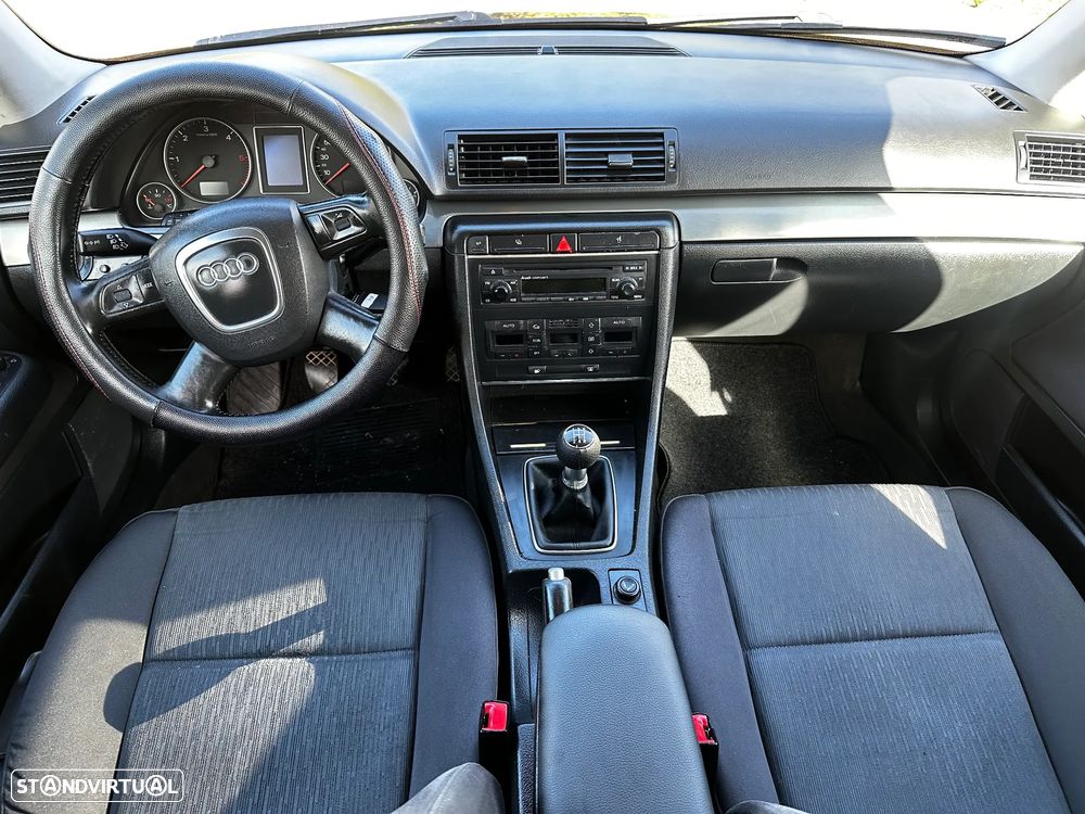 Audi A4 Avant 1.9 TDI Advance - 8