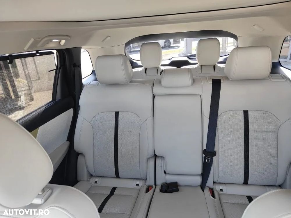 Mazda CX-80 3.3 e-Skyactiv AT8 AWD MHEV Takumi Plus - 11