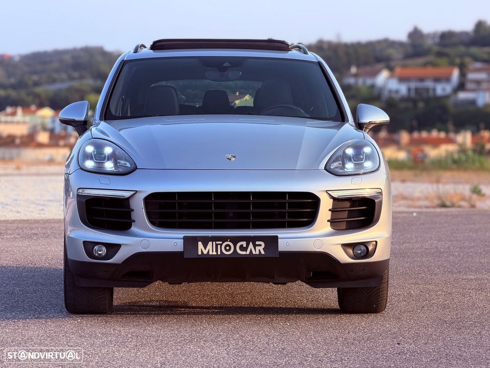 Porsche Cayenne S - 2