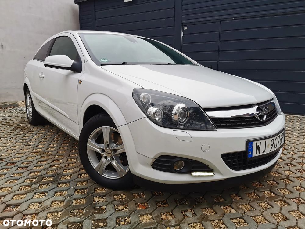 Opel Astra 1.6 Black&White - 2