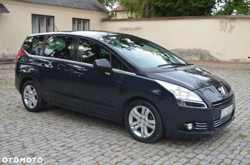 Peugeot 5008 HDI 160 Automatik Active - 11