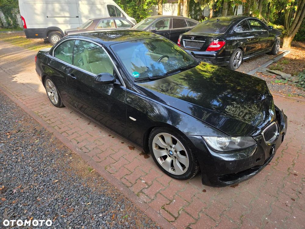 BMW Seria 3 325d DPF Cabrio - 3
