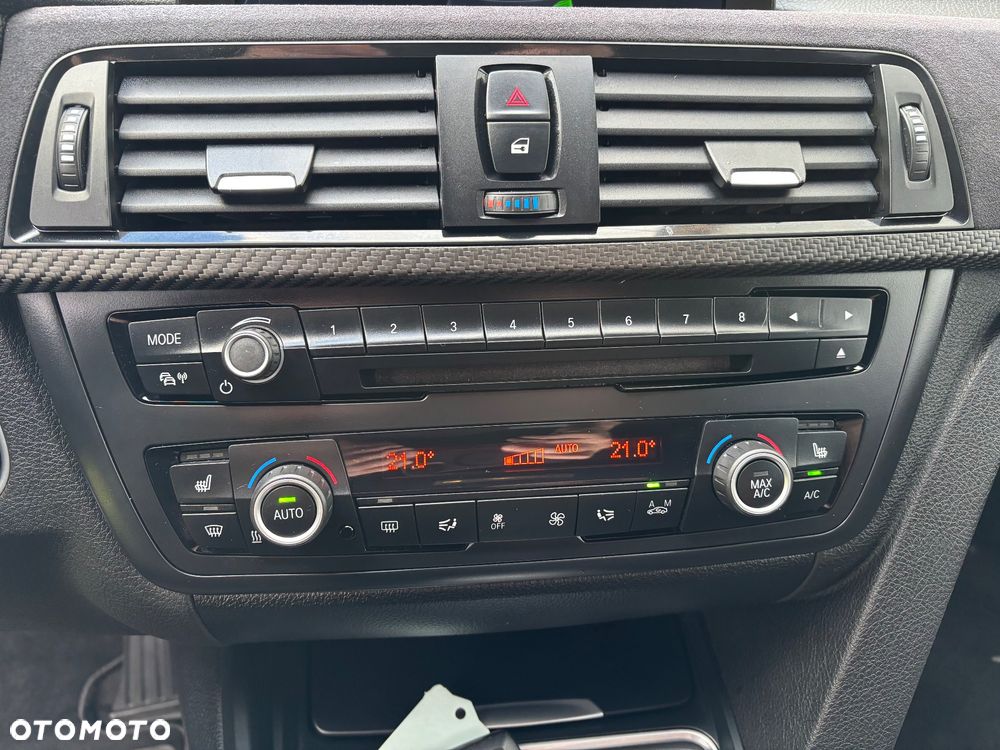 BMW Seria 4 420d Sport-Aut Sport Line - 40