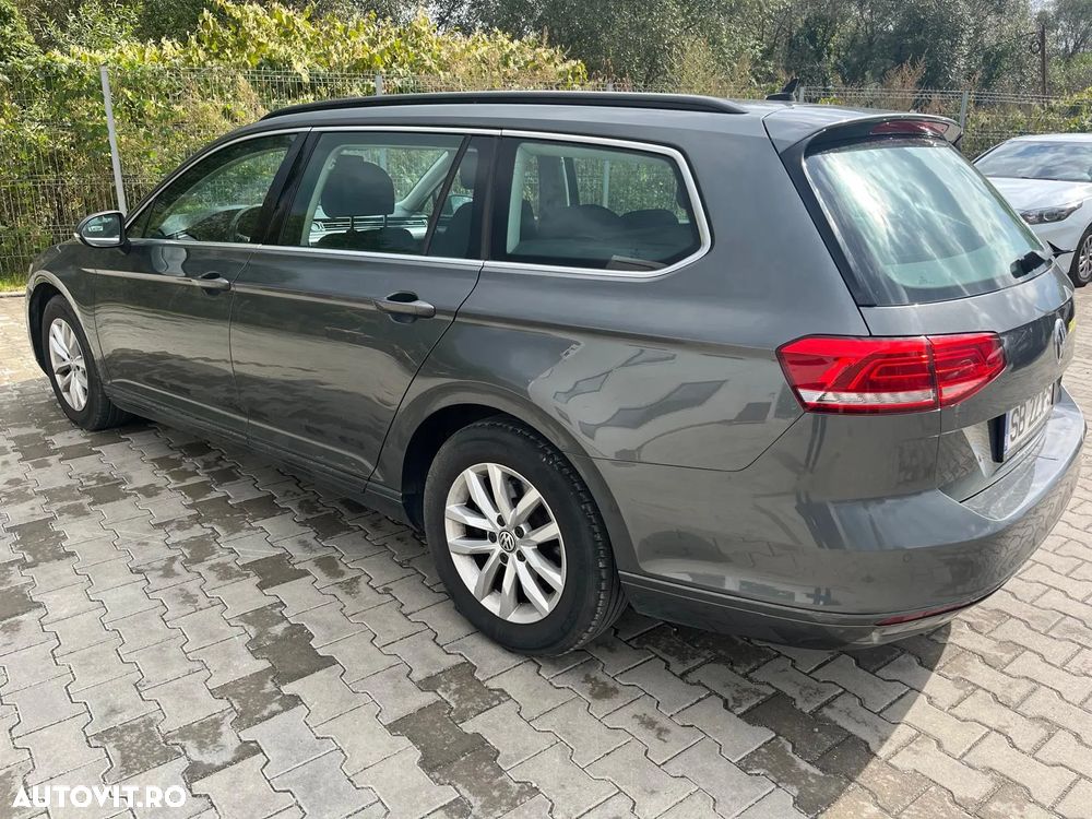 Volkswagen Passat - 17