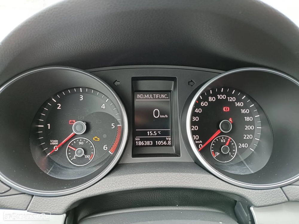 VW Golf 2.0 TDi Highline - 10