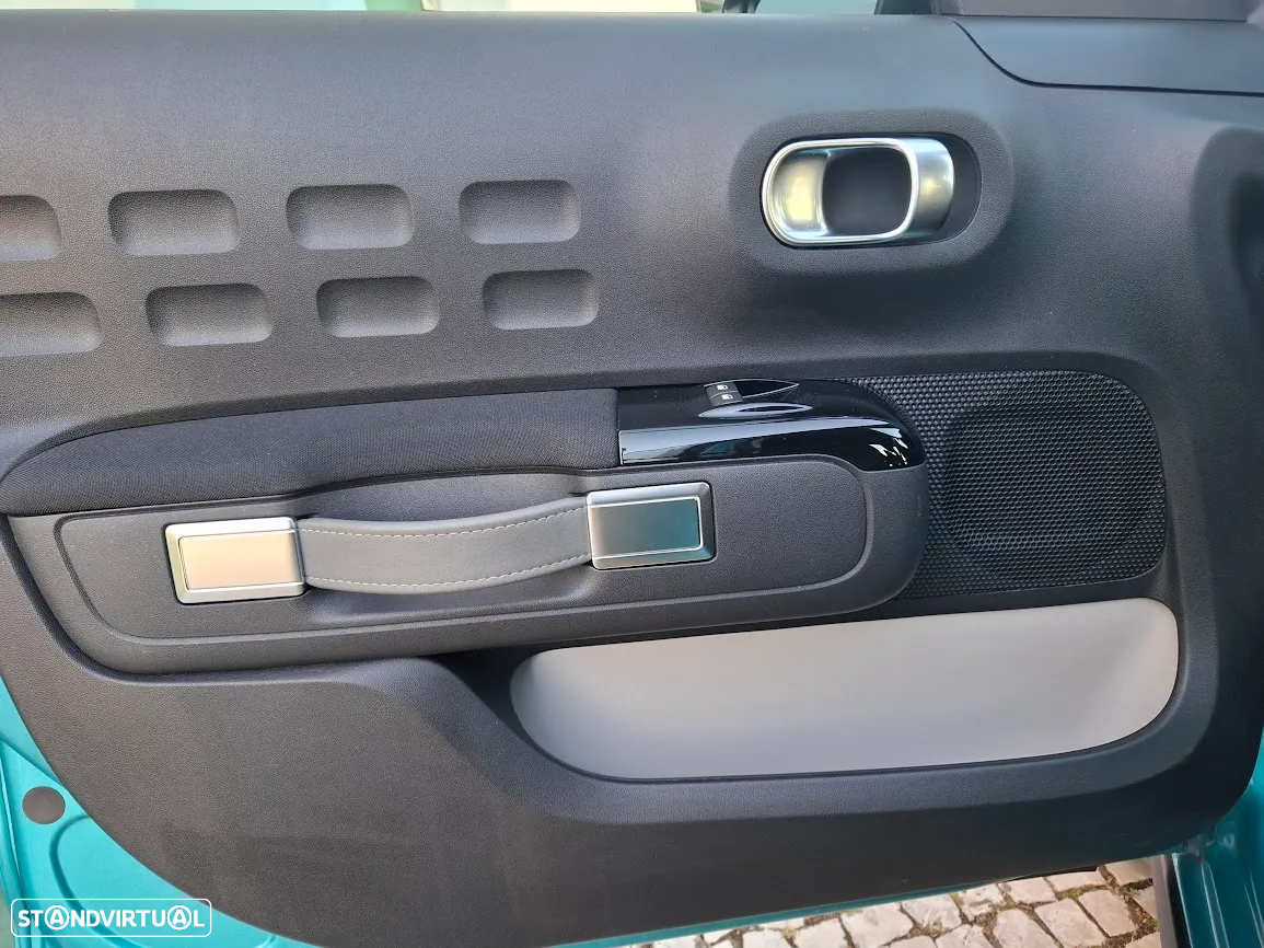 Citroën C3 1.2 PureTech Shine EAT6 - 26