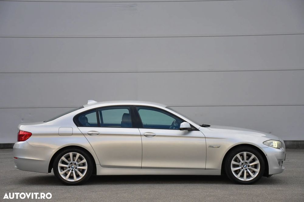 BMW Seria 5 525d xDrive Aut. Luxury Line - 1