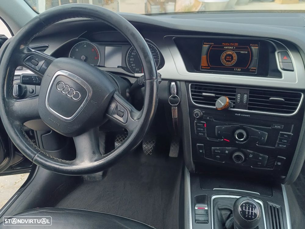 Audi A4 Avant 2.0 TDI - 24