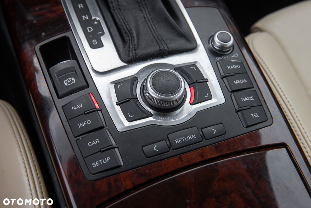 Audi A6 Limousine 3.2 FSI Quattro Tiptronic - 26