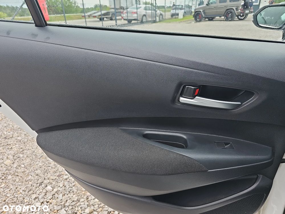 Toyota Corolla 1.8 Hybrid Comfort - 25