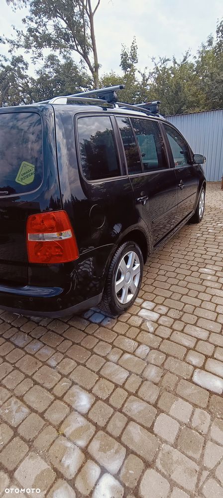 Volkswagen Touran - 3