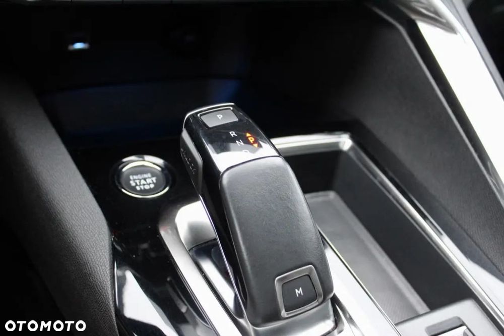 Peugeot 5008 BlueHDi 130 EAT8 GT - 23