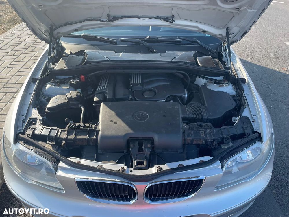 BMW Seria 1 120i - 5