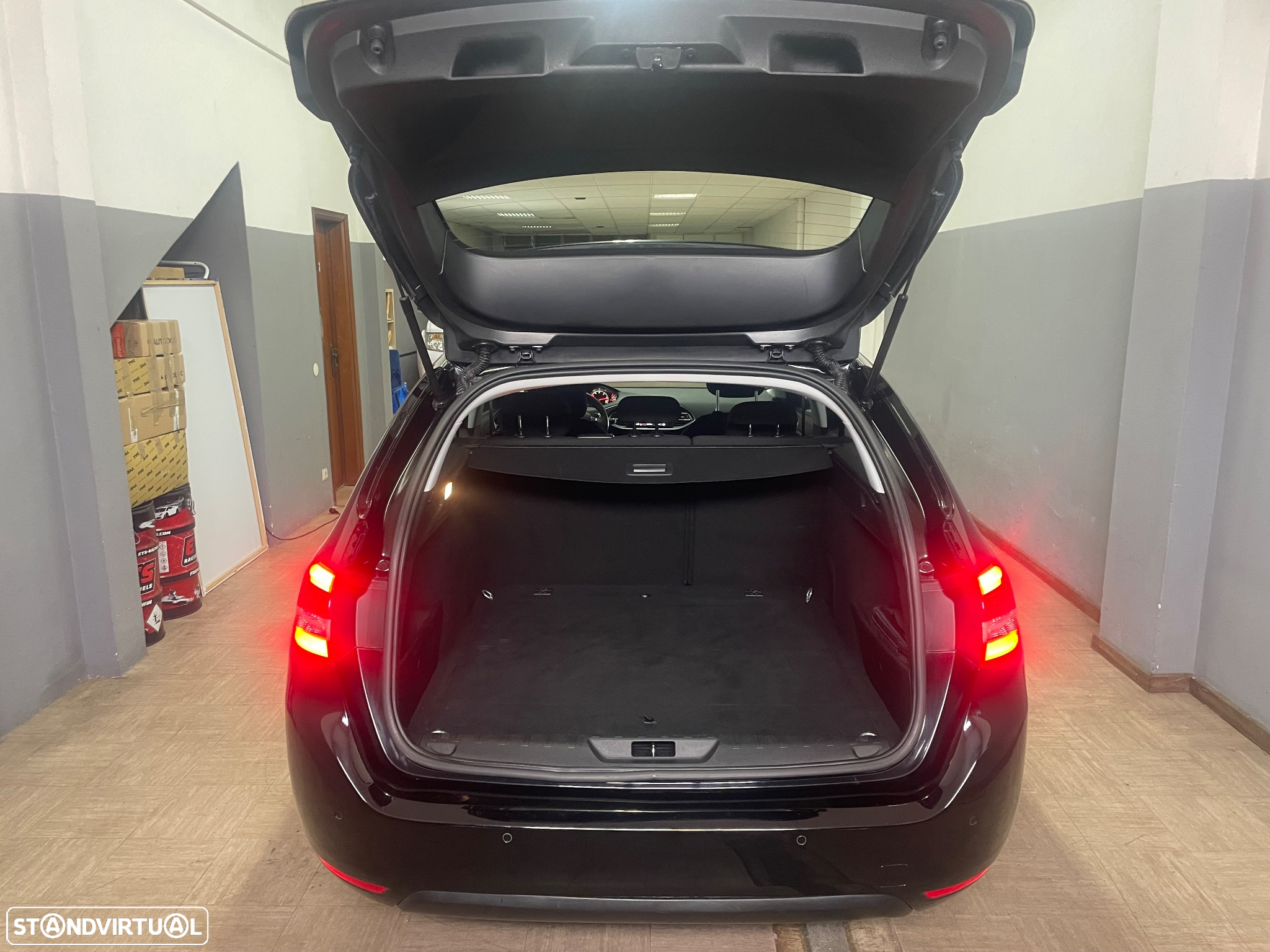 Peugeot 308 SW BlueHDi 130 EAT8 Stop & Start Active Business-Pack - 16