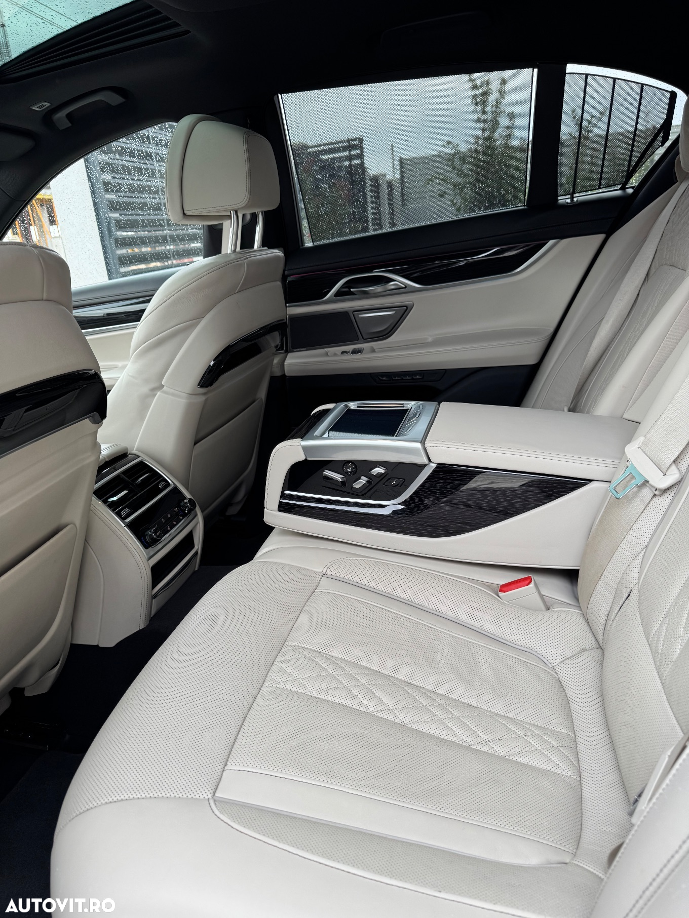 BMW Seria 7 740d xDrive MHEV - 4