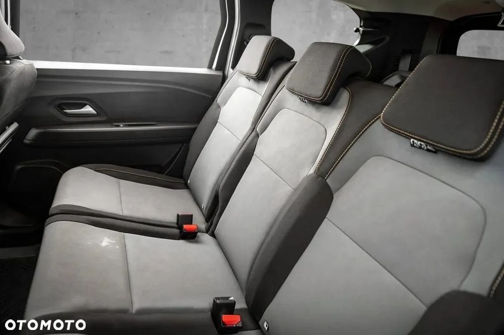 Dacia Jogger Hybrid 140 (7-Sitzer) Extreme - 12