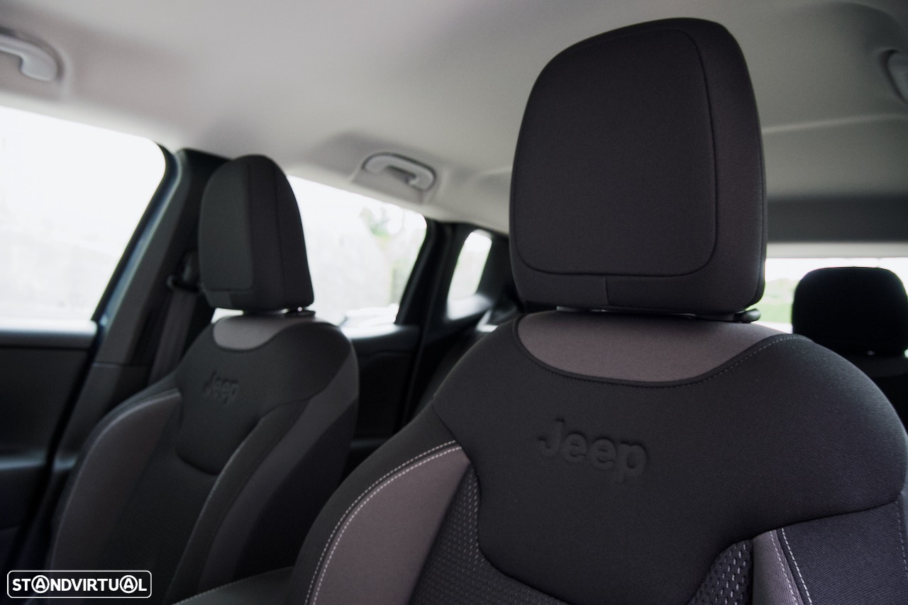 Jeep Renegade 1.5 TG e-Hybrid Limited DCT - 16
