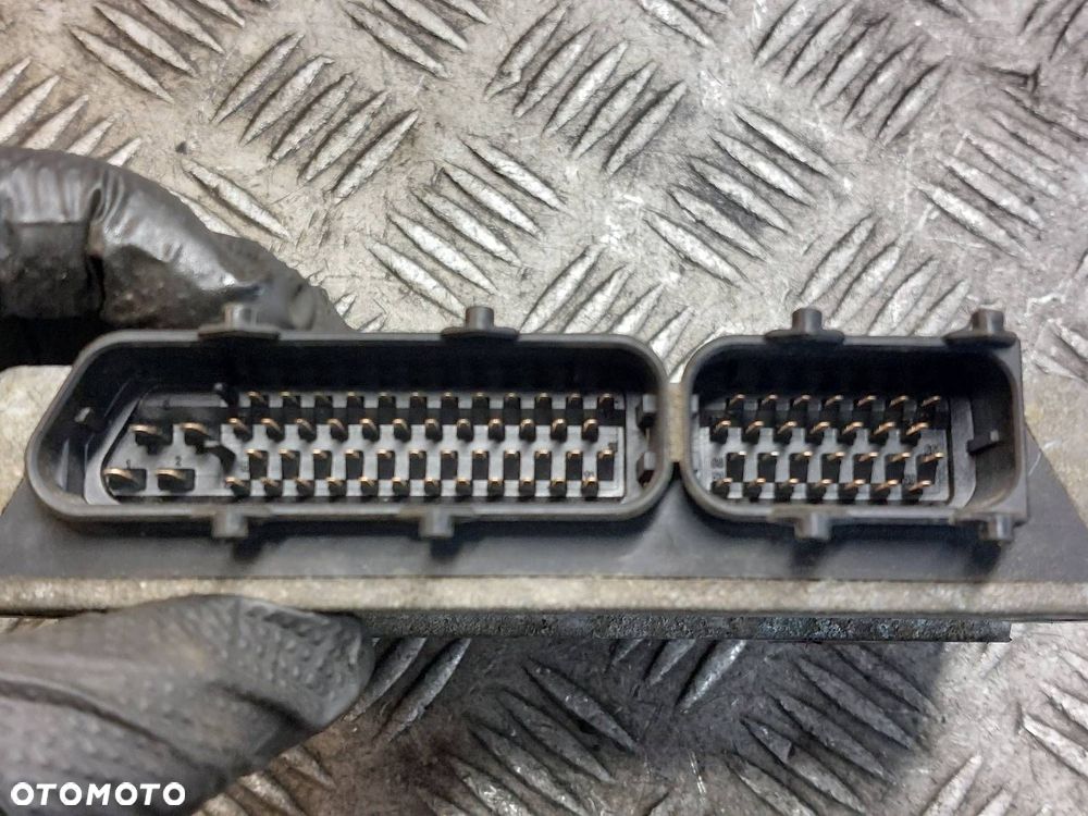 ZESTAW STARTOWY SKODA OCTAVIA I 1.6 8V 06A906019AN 4B0905851C 1U1919034J - 3