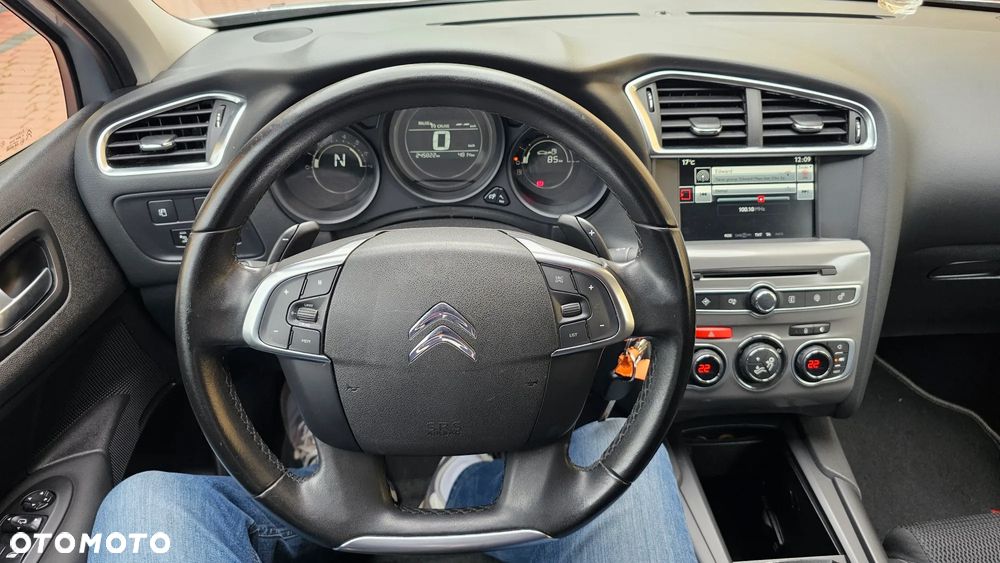 Citroën C4 e-HDi 115 ETG6 Exclusive - 9
