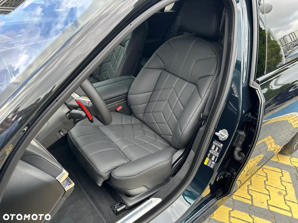 BMW Seria 7 M760e PHEV xDrive Individual Edition sport - 13