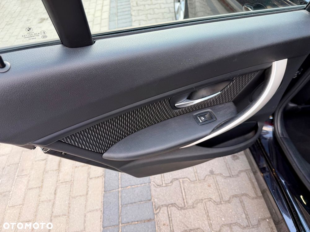 BMW Seria 3 320d xDrive Advantage sport - 21