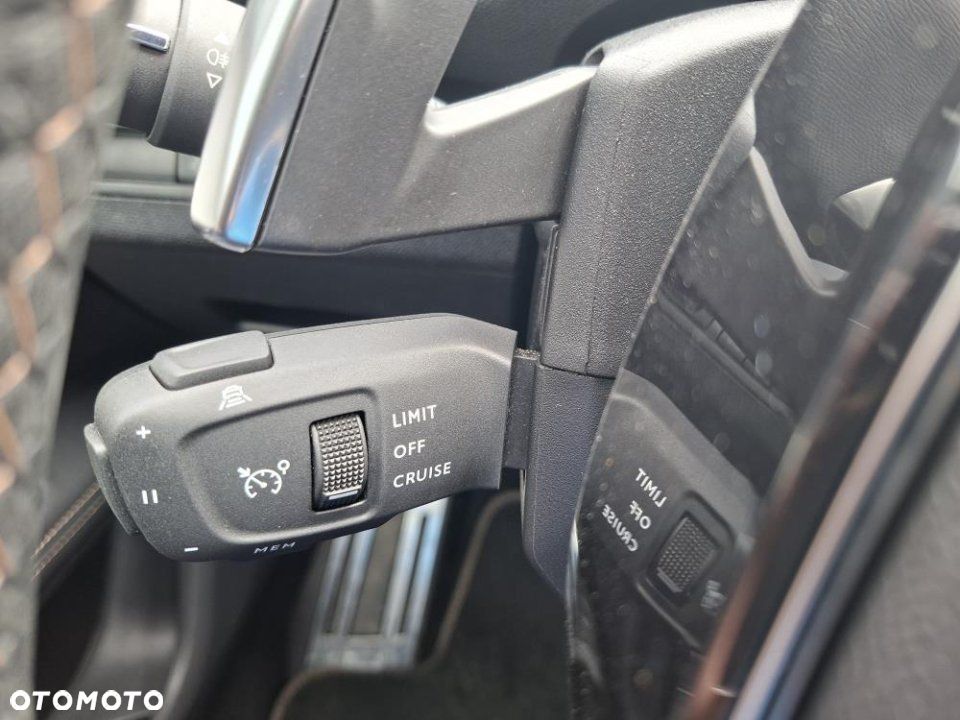 Peugeot 5008 - 31