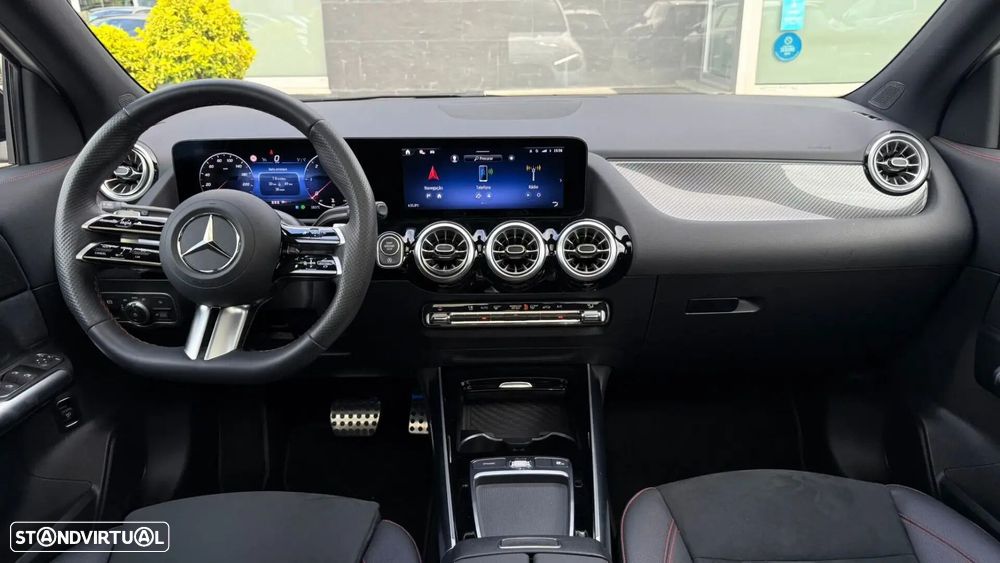 Mercedes-Benz GLA 180 d AMG Line - 18