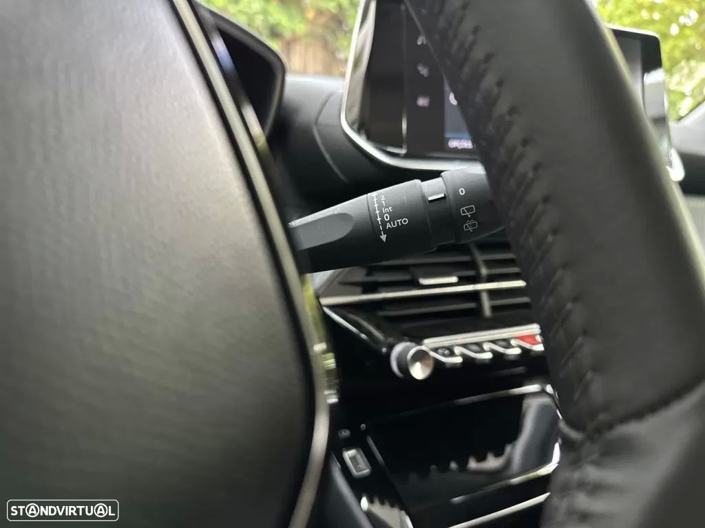 Peugeot e-208 50 kWh Allure - 33