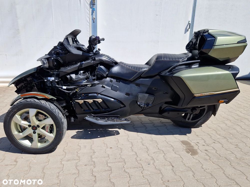 Can-Am Spyder - 4