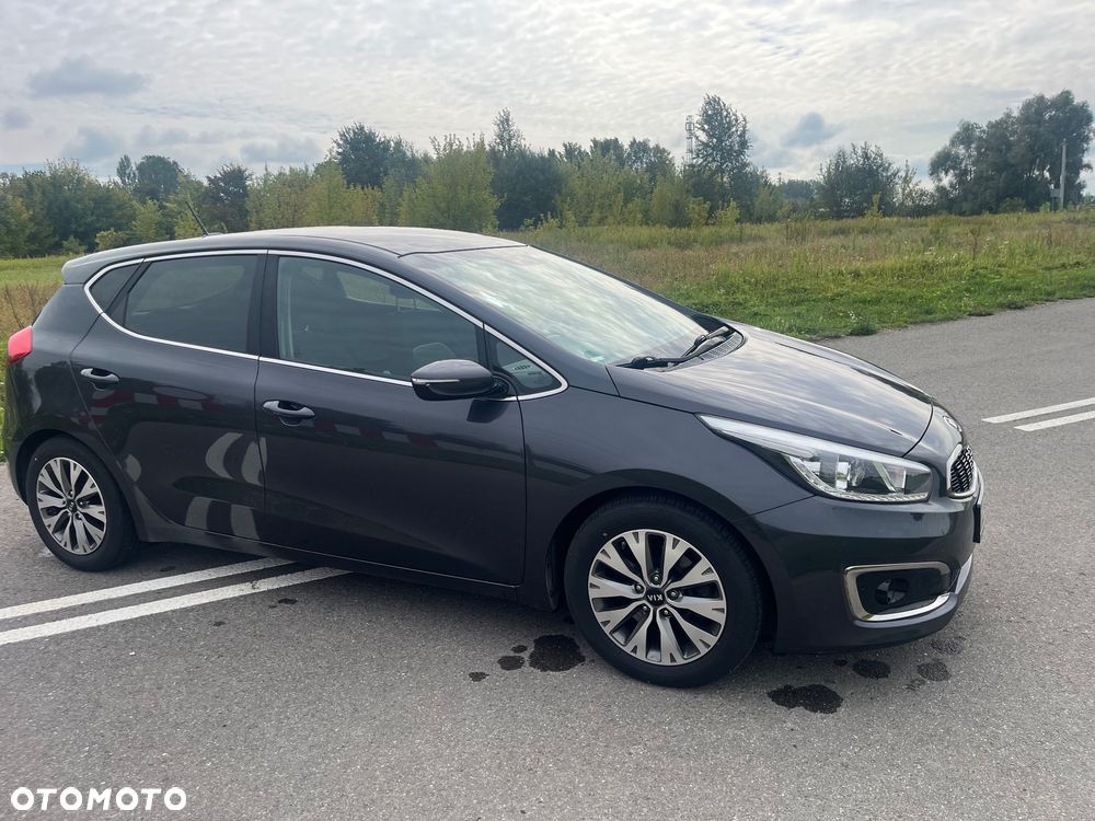 Kia Ceed 1.6 GDI Platinum Edition - 11