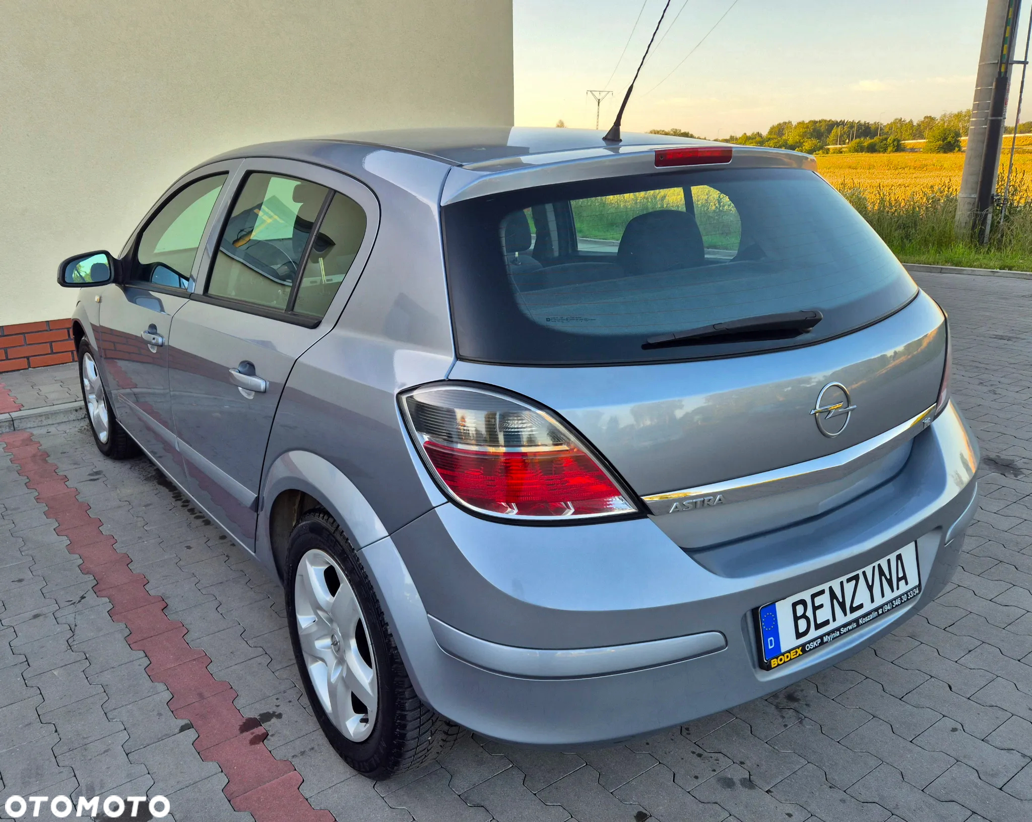 Opel Astra 1.6 Exklusiv - 6