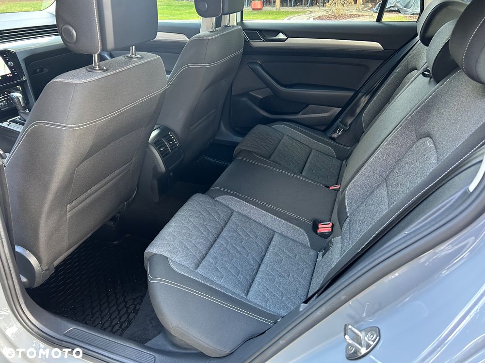 Volkswagen Passat 1.5 TSI EVO Business DSG - 10