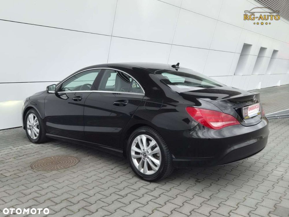 Mercedes-Benz CLA - 12
