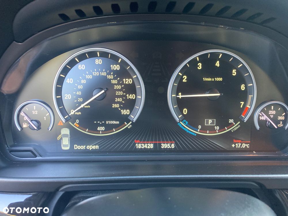 BMW Seria 5 535i xDrive - 17