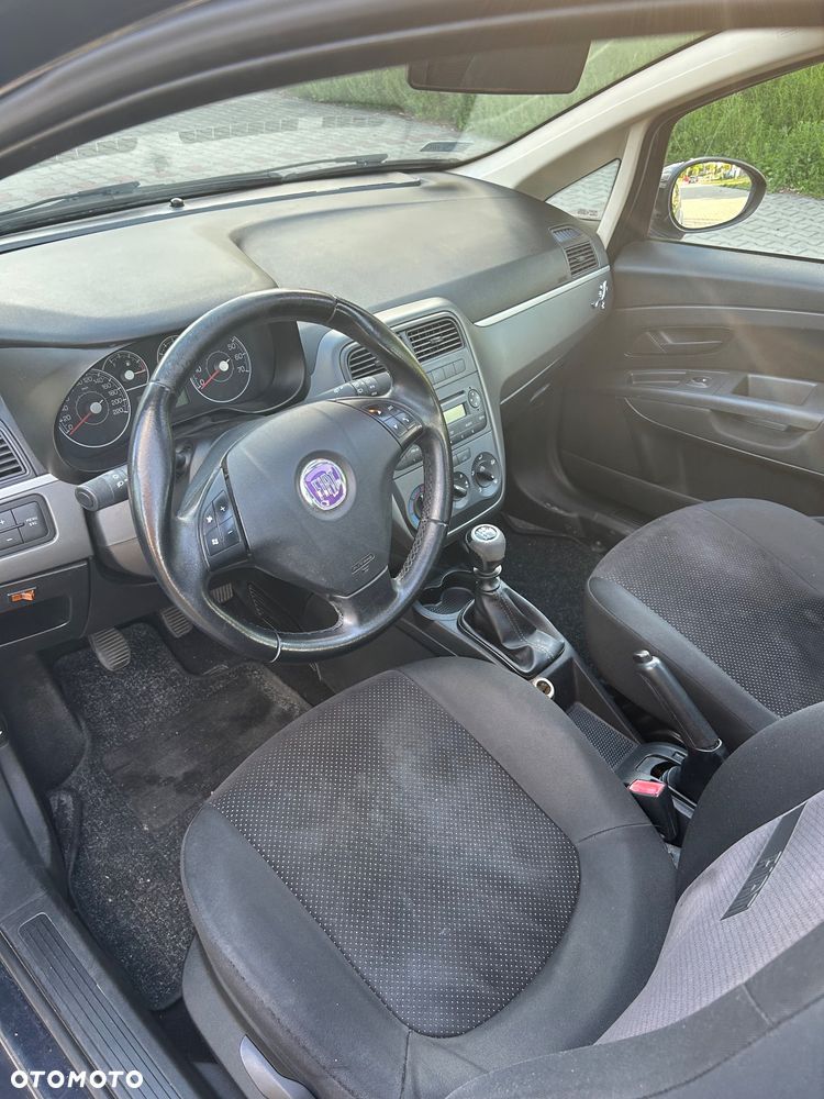 Fiat Grande Punto - 9