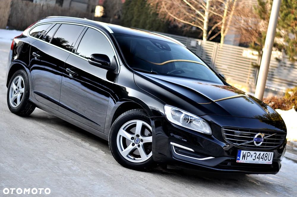 Volvo V60 D4 Geartronic Summum - 16