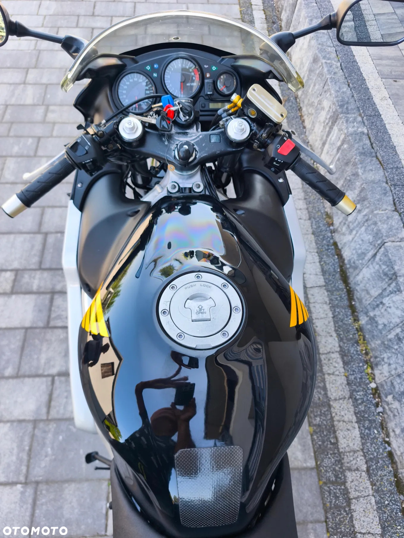 Honda CBR - 25