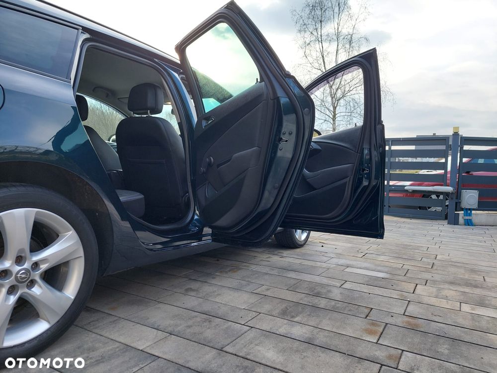 Opel Astra 1.4 Turbo Exklusiv - 31