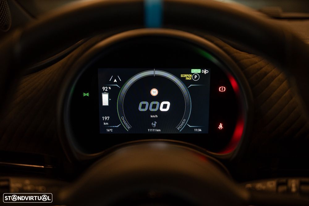 Abarth 500e Scorpionissima - 21