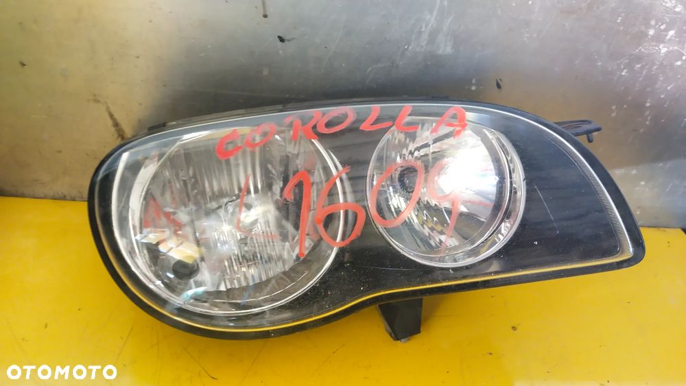 Reflektor Lampa przód  Toyota Corolla E11 - 1