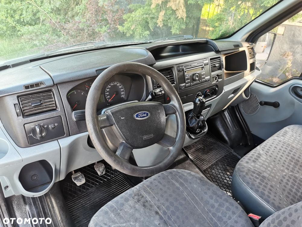Ford Transit - 6
