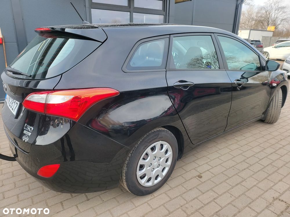Hyundai i30 1.4 CRDi Premium - 4