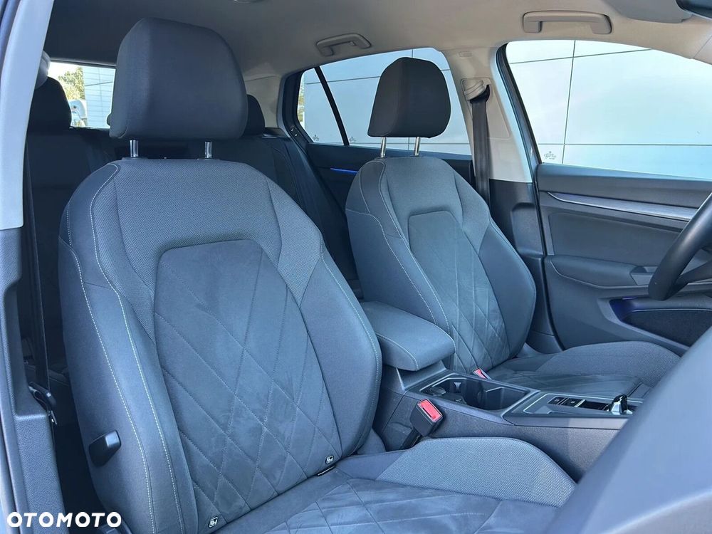 Volkswagen Golf - 18