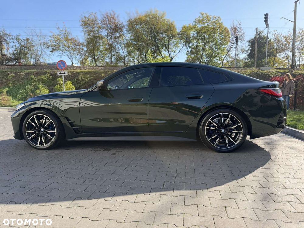 BMW Seria 4 M440i xDrive mHEV - 9