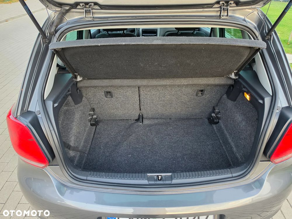 Volkswagen Polo - 13