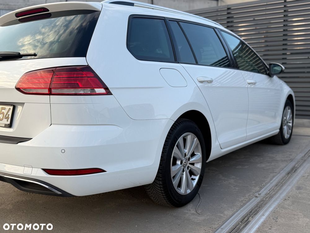 Volkswagen Golf - 9