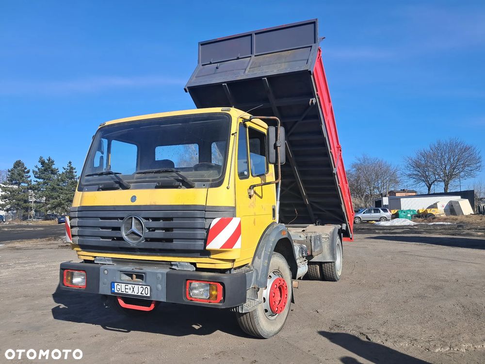 Mercedes-Benz 1820 - 17