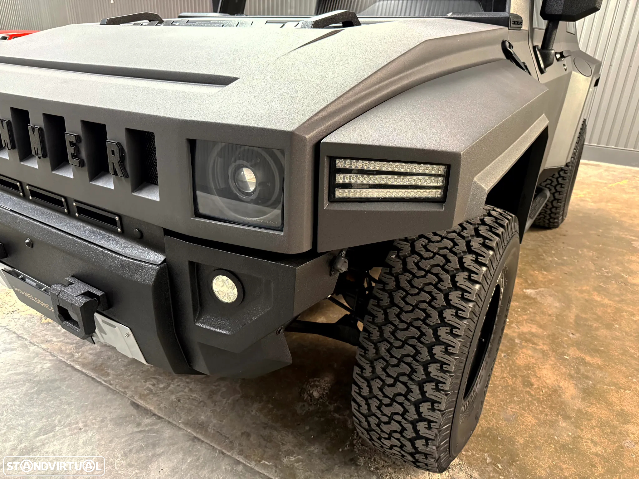 Hummer H2 Slantaback Custom 6.0 V8 - 35