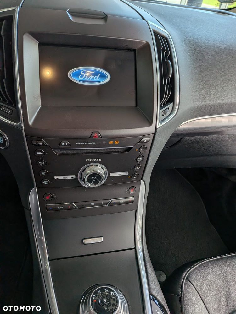 Ford Galaxy - 34