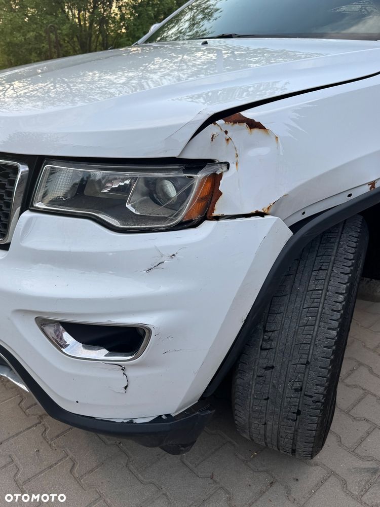 Jeep Grand Cherokee - 10